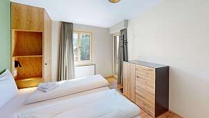 Chesa Barlangia Setaria Schlafzimmer 1 2