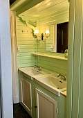 Badzimmer mit Dusche Erdgeschoss v2
